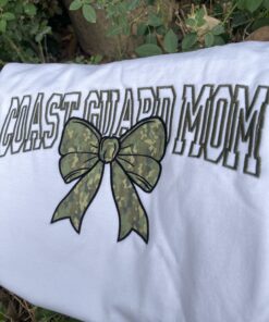 Veterans Shirt, Memorial Day Shirt, Strong Women Gift, Women Patriotic Shirt, Gift For Veteran Woman, Veteran Shirt, Feminist Shirt, Trendy